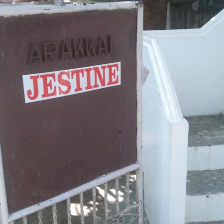 Jestine Homestay Kochi Exterior foto