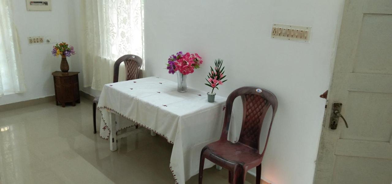 Jestine Homestay Kochi Exterior foto